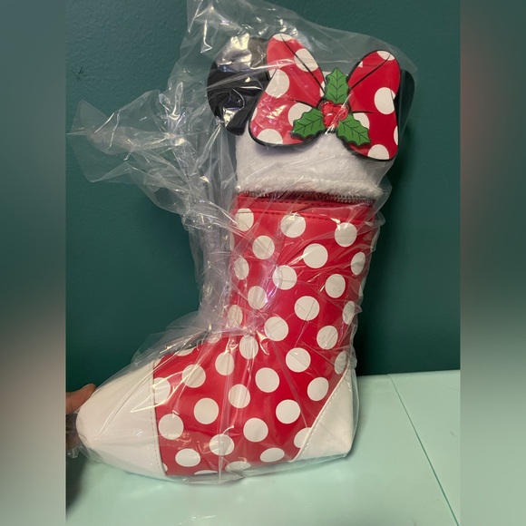 Loungefly Minnie Mouse Cosplay Stocking Crossbody Bag - Picture 1 of 3